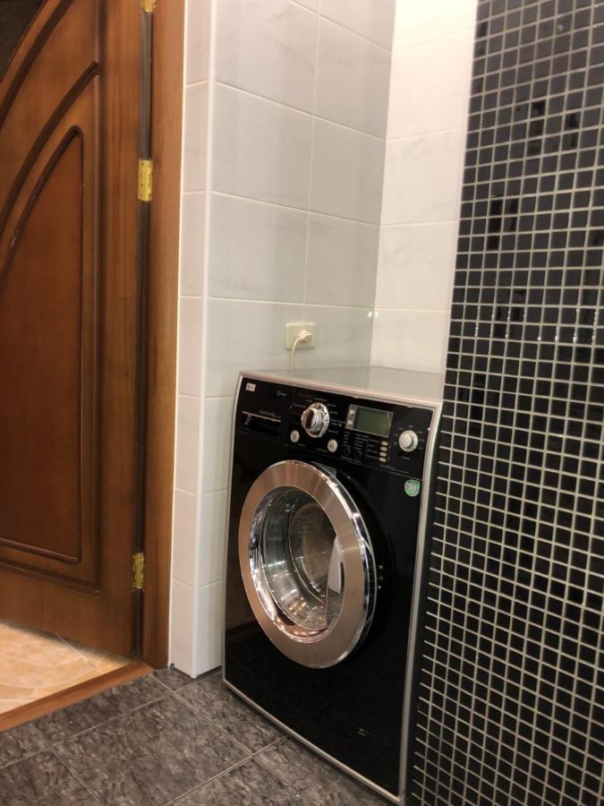 Stylish Apartments In The Heart Of The City! Ташкент Экстерьер фото