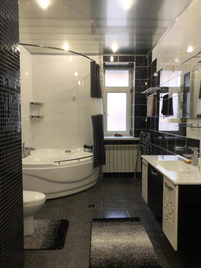 Stylish Apartments In The Heart Of The City! Ташкент Экстерьер фото